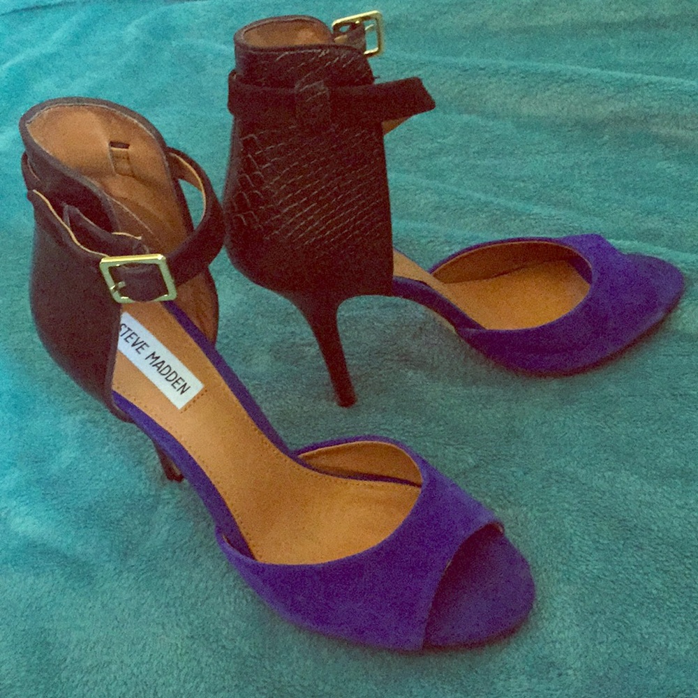 Royal blue suede black heels
